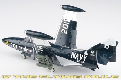Hobby Master 1:48 F9F-5 Panther USN VF-192 Golden Dragons Golden