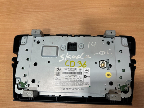 SKODA OCTAVIA 2014 MULTIMEDIA PLAYER DISPLAY SCREEN 5E0919605B REF CD36 - Picture 7 of 8