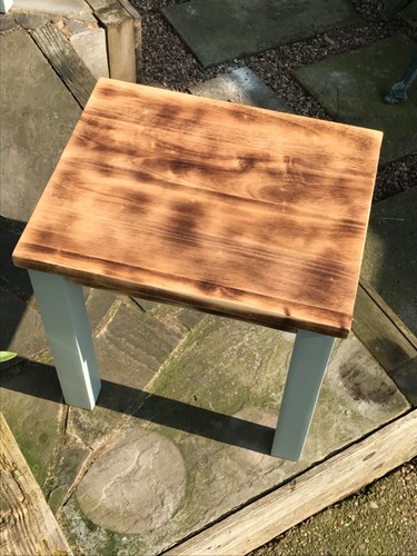 Chunky solid oak dual nesting table’s , scorched - sanded & waxed table top’s - Picture 21 of 22