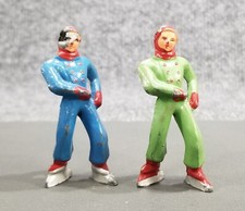 VTG Ice Skaters Figurines 2.5" Tall Lead Set of 2 Skaters