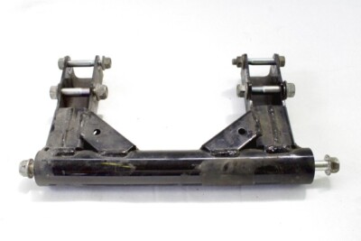 YAMAHA TRICITY MW 125 2CMF14100000 MOTORHALTER 14 - 17 ENGINE BRACKET 2CME39