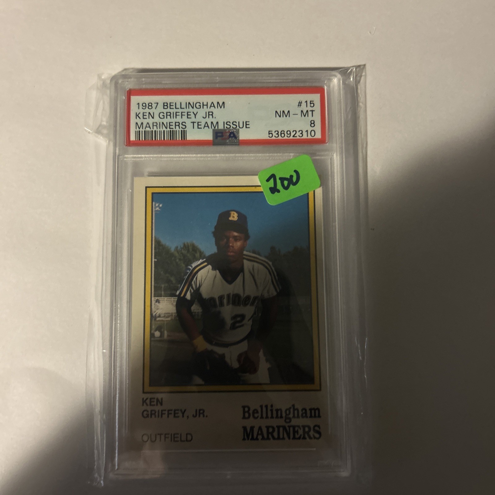 Ken Griffey Jr. 1987 Bellingham Mariners Team Issue #15. Fresh Grade! Beautiful!