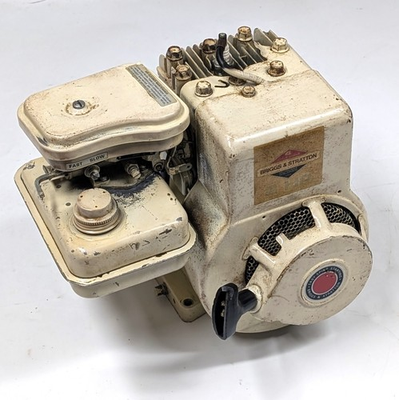 #ad 1979 Briggs amp; Stratton 2 HP Gas Engine Horizontal Shaft 60102 RUNNING SEE DESC $289.95