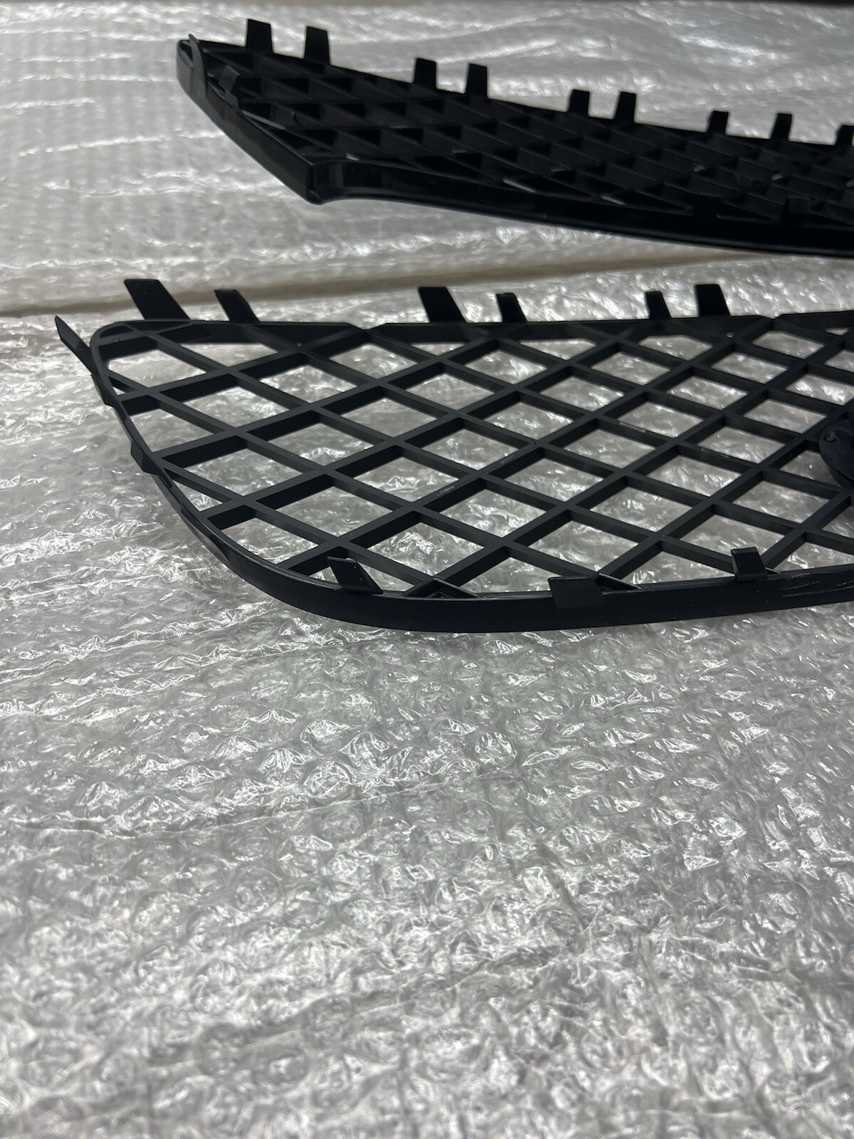 2012-2015 Bentley Continental GT GTC V8 Front Bumper Lower Grille Set Black New