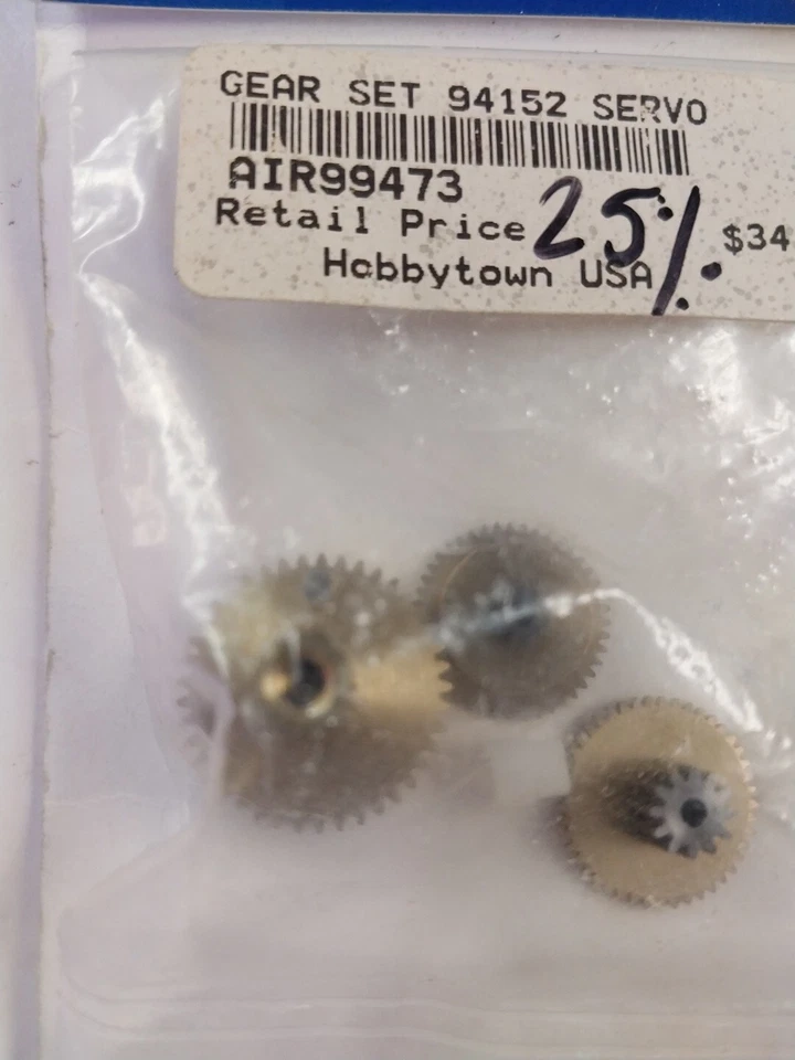 VINTAGE RC AIRTRONICS SANWA SERVO GEAR SET 94152 94161 99473 LOOK FREE SHIPPING  - Image 2 of 4
