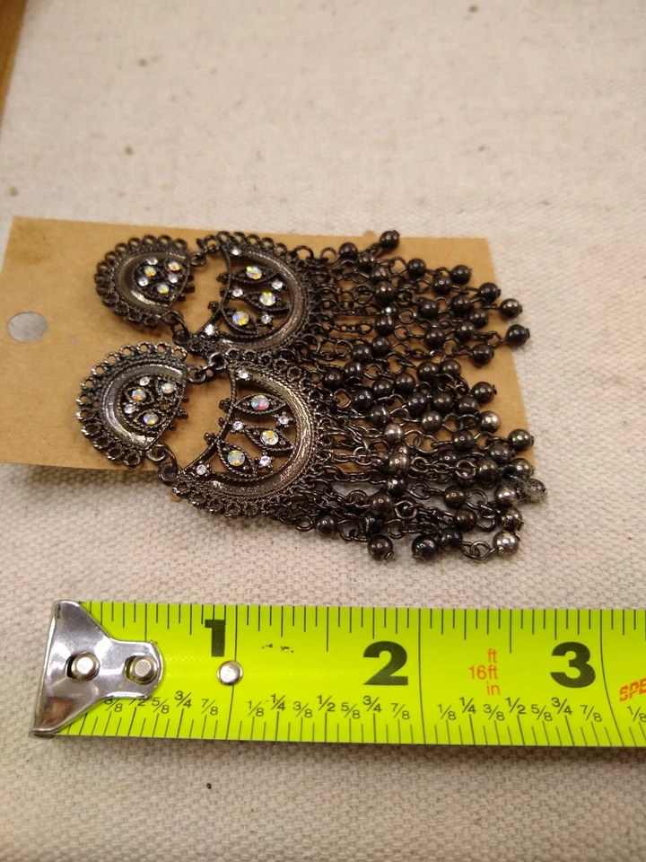 1 par de pendientes de araña de plata oscura con cuentas y cristales - 2,5" Foto 4 de 4