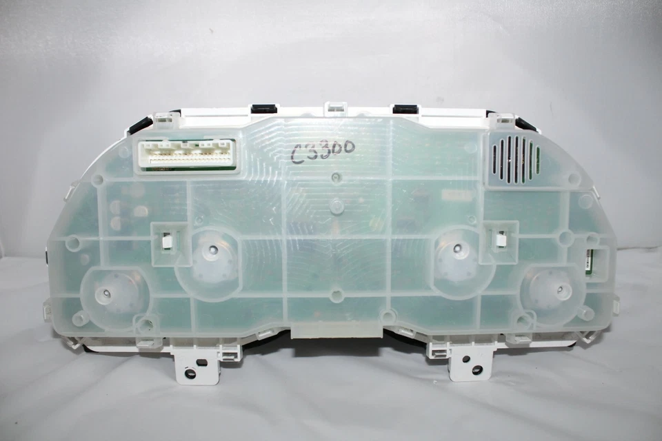 Cuadro de instrumentos velocímetro medidores del panel de instrumentos Subaru Legacy 2010 56.474 millas Foto 4 de 4