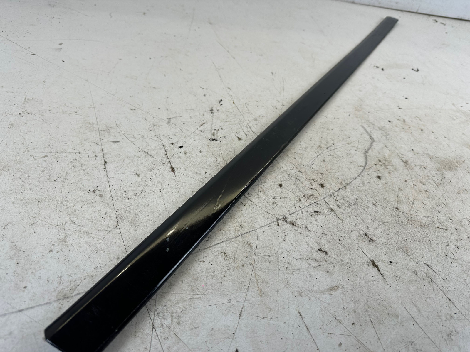Audi S4 Right Front Door Rub Strip Molding Black B6 04-06 OEM 8E0 853 954