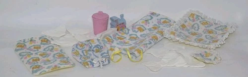 Vtg Mattel The Heart Family Rock 'n Play Replacement Accessories + Diapers  (T5)