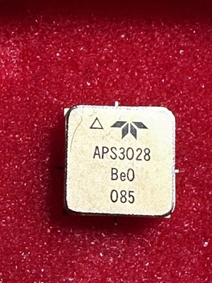 Teledyne APS3028   Frequency Range 20 to 3000 MHz RF/Microwave Amplifier