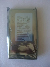 ORACLE 7047035 600GB - 15000 RPM SAS Disk Assembly 390-0483 Hitachi HUS156060VLS