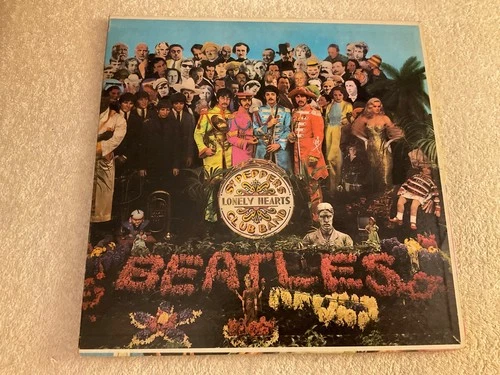The Beatles - Sgt. Pepper’s Lonely Hearts Club Band (Mono) (Misprint label)(VG+)