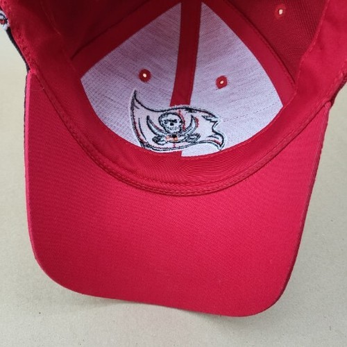 Vintage Tampa Bay Buccaneers Hat Cap Strap Back Red Black Cotton NFL Football - Picture 11 of 12