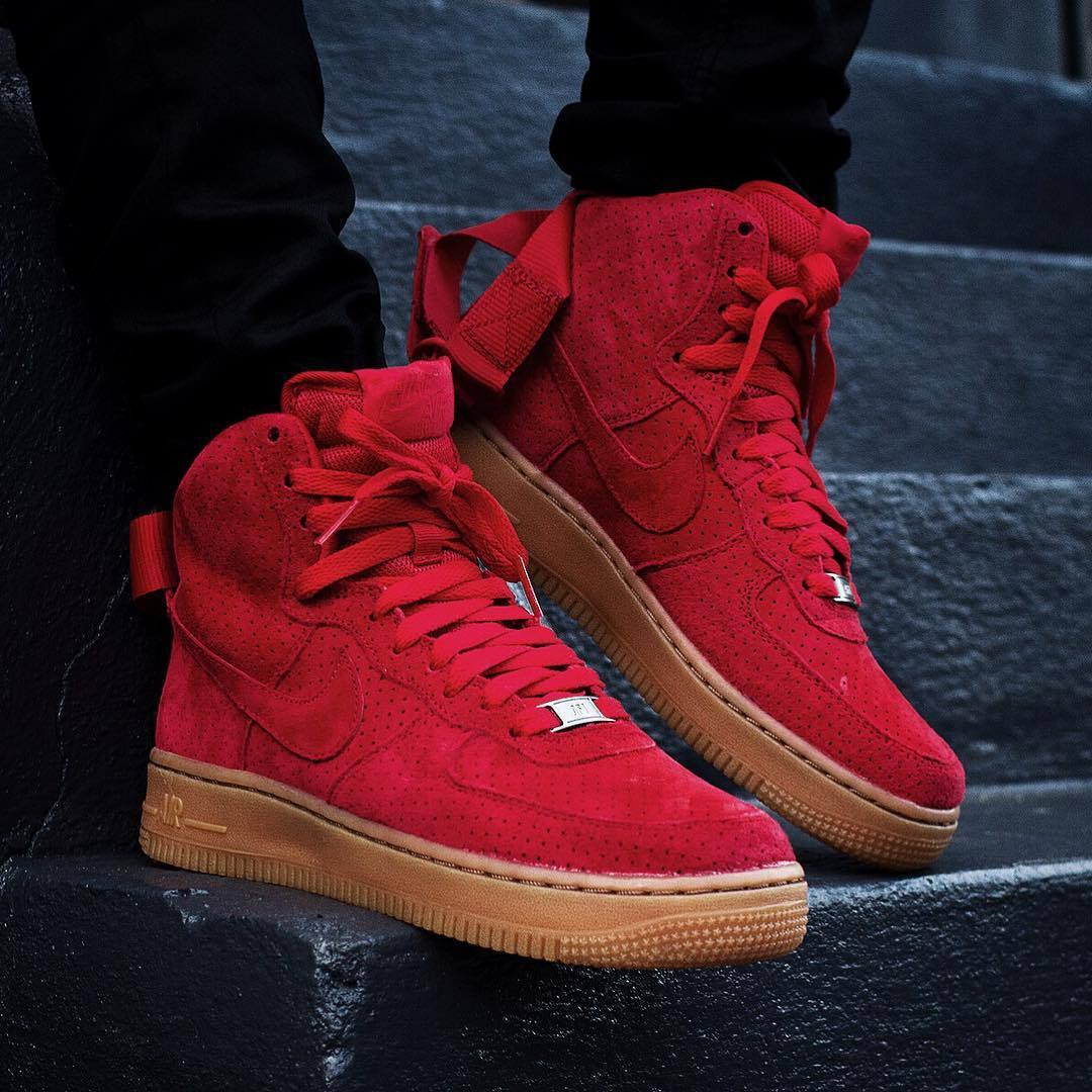 Найк замша. Nike Air Force 1 замшевые. Nike Air Force 1 Red. Nike Air Force 1 High Red. Nike Air Force 1 High замшевые.