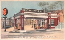 GULF REFINING CO. GAS STATION SUPREME AUTO OIL ADVERTISING POSTCARD (c. 1920)