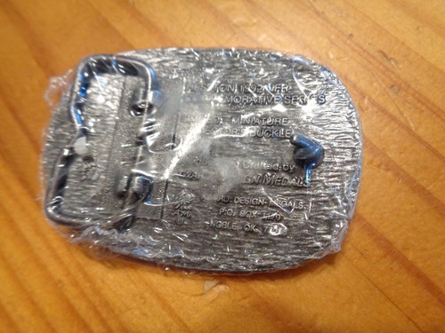 Hesston National Finals Rodeo 1992 Small/Jr. Belt Buckle - Picture 2 of 3