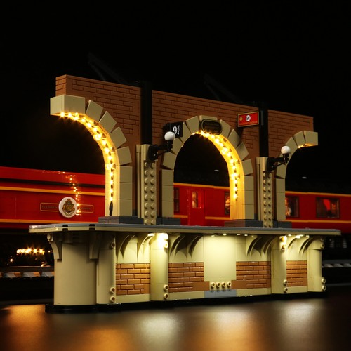 BrickBling LED Light Kit for LEGO Hogwarts Express Collectors Edition 76405 (RC) - Picture 8 of 10