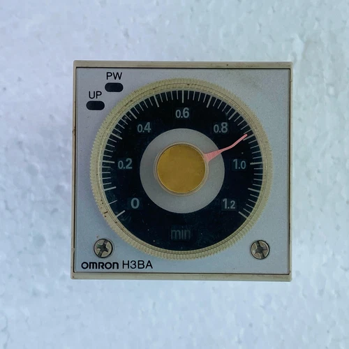 Omron H3BA-N8H Timer