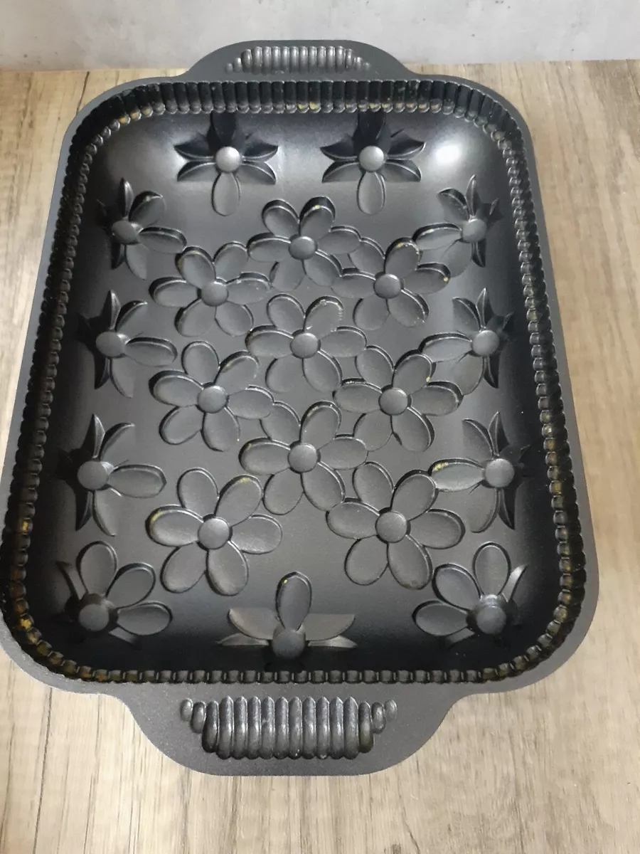 Star Stitched 11x 7 Baking Dish