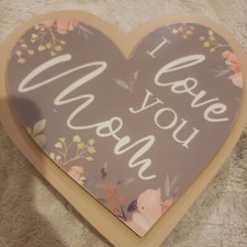 "I Love You Mom" Heart Shaped Wooden Standing Sign Floral Perfect Gift BUY