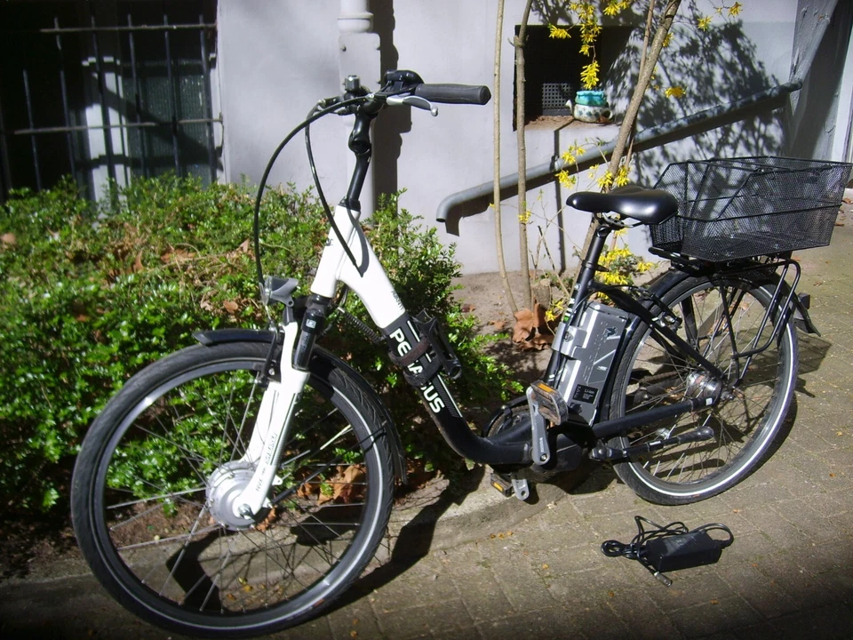 Elektro damen fahrrad, PEGASUS 26 cm,  bester Zustand