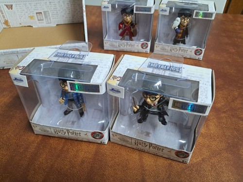 NEW Jada Toys 2.5" HARRY POTTER LOT OF 4 DIECAST METALFIGS WIZARDING DISPLAY BOX - Picture 11 of 18