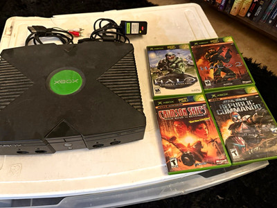 Microsoft Original Xbox Console Bundle w/ Cables, Controller & 4 Games Halo/Star
