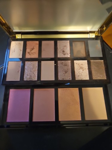 LANCOME-PARIS-Holiday 2022-Eye & Face Palette-Limited Edition-1 DAMAGED SHADE! - Picture 2 of 6