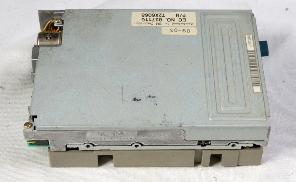Vintage IBM PS/2 Floppy drive 72X6088 Alps DFP723D11A 1.44MB 2688 - Image 3 of 4