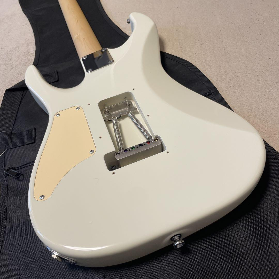 Kino Factory Stay 24F 2H Off White Stratocaster Electric Kino Factory Stay 24F 2H Off White Stratocaster Electric