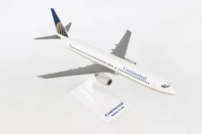 FLIGHT MINATURE (LP6546) CONTINENTAL 737-900 1:200 SCALE MODEL W/DISPLAY STAND