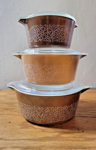 Vintage Pyrex Woodland Brown & Tan Casserole Set With 3 Clear Lids  470 474 475