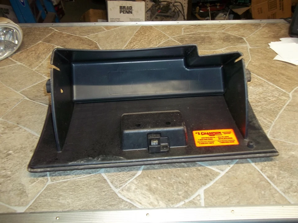 2008-2009 FORD TAURUS X DASH GLOVE COMPARTMENT STORAGE BOX ASSEMBLY OEM BROWN - Image 4 of 4