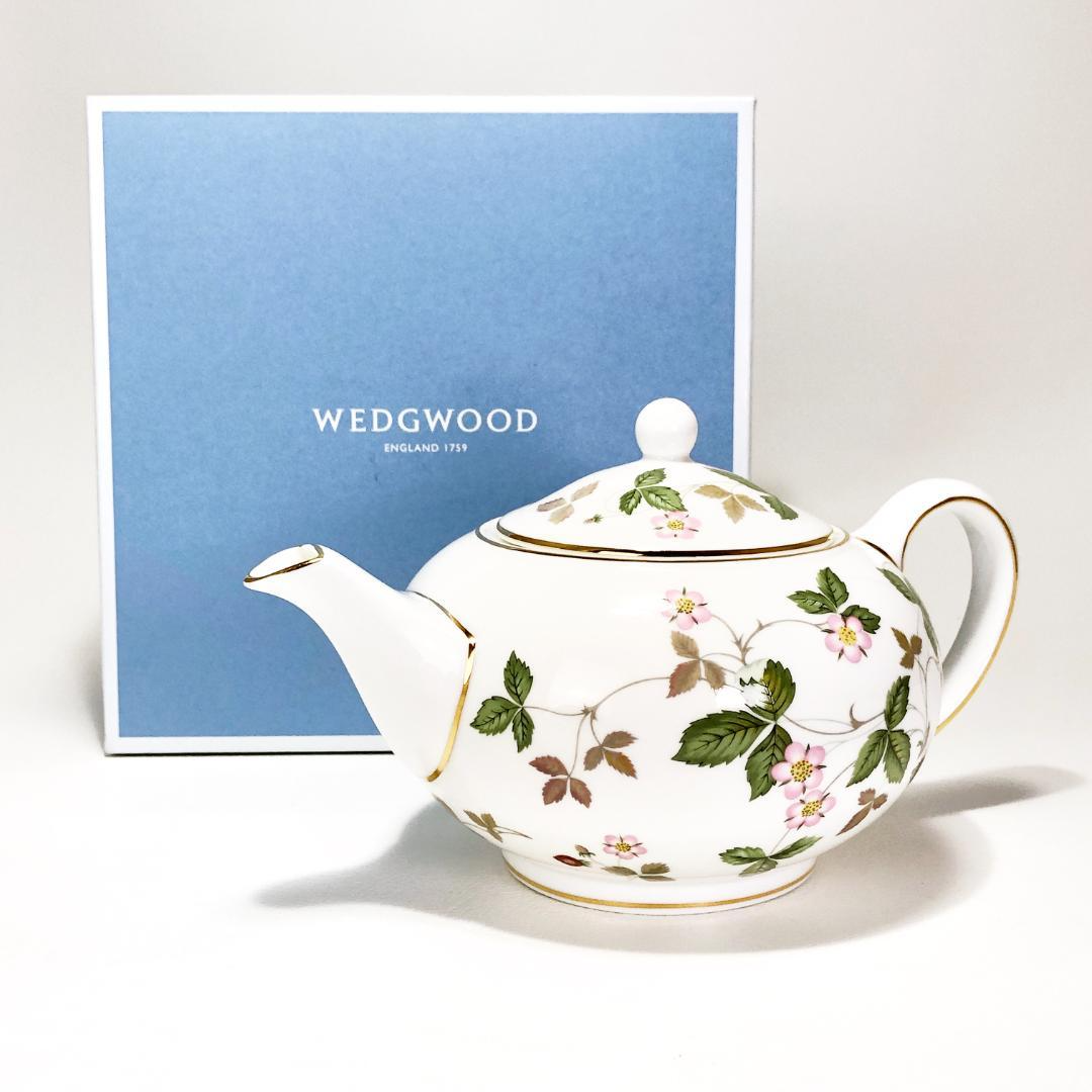 Wedgwood Wild Strawberry Teapot L Size 1200ml Bone China UK w/Box 