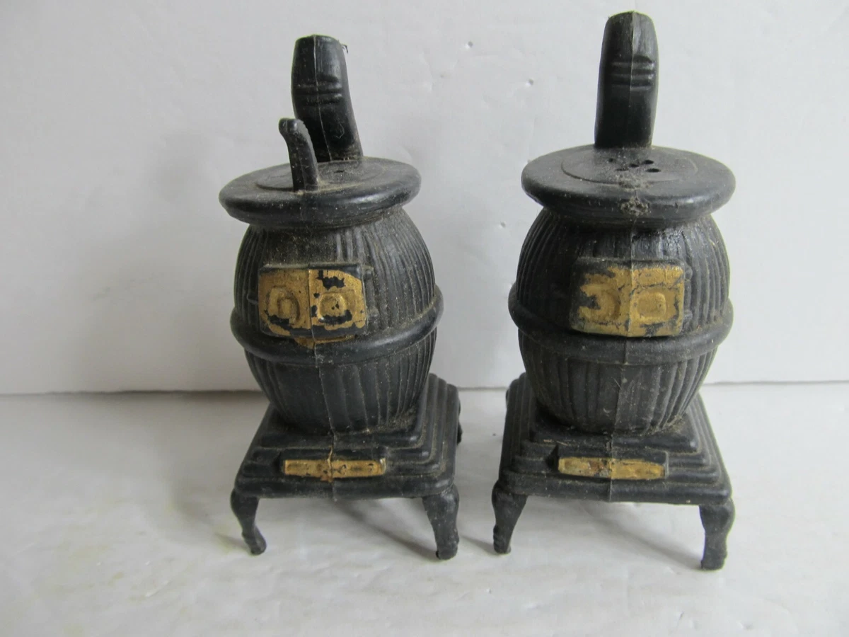 Black Plastic Pot Belly Stove Salt and Pepper Shakers | eBay