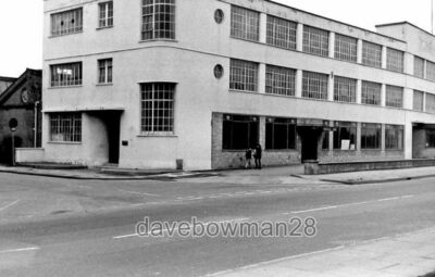 FOTO SWINDON GARRARD FACTORY FLEMING WAY - NAHAUFNAHME EINES TEILS DIESE ANSICHT ZEIGT PA