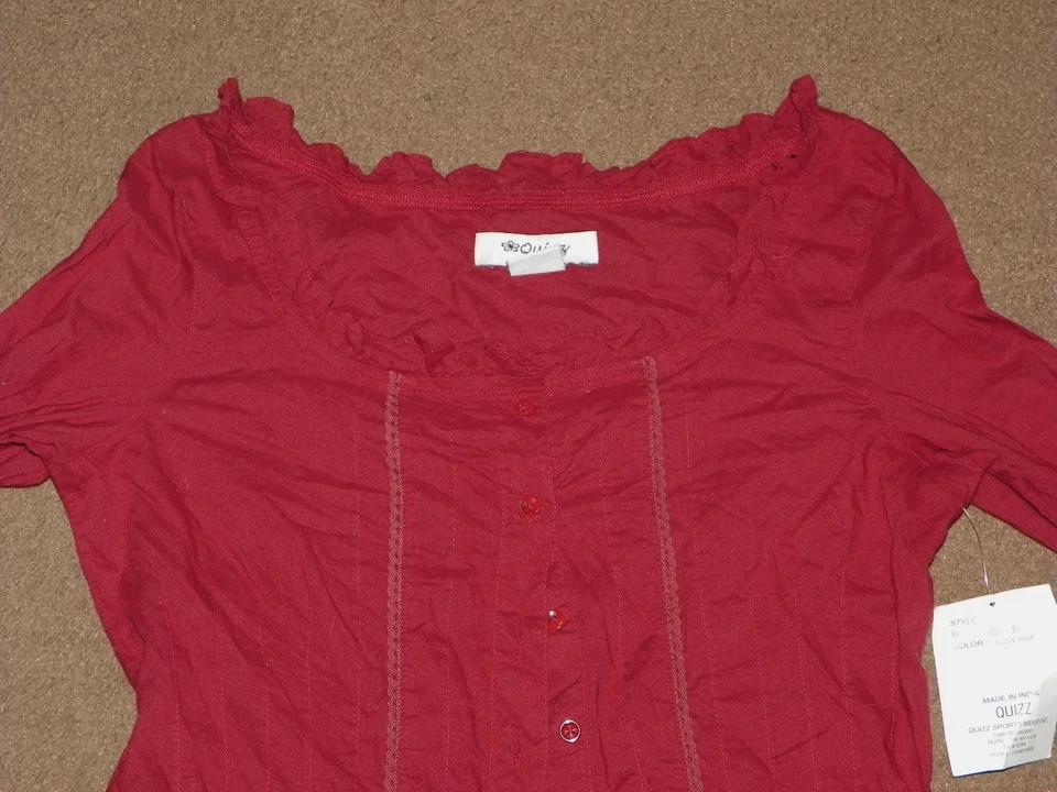 NWT Womens Juniors QUIZZ Ruby Red BLOUSE Size M - Image 2 of 4