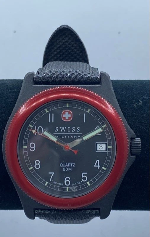 Women's Swiss Military 39mm WR50M Quartz Unisex Stainless Steel Watch 23g - Image 2 of 4