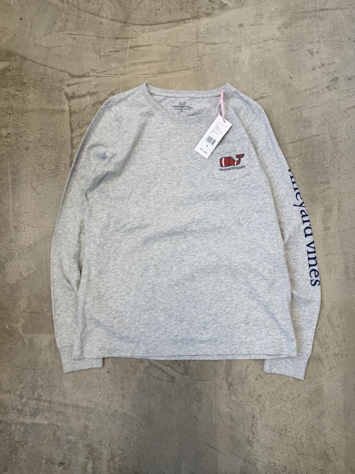 NWT Vineyard Vines T-Shirt Men's Small Gray Football Whale Long Sleeve