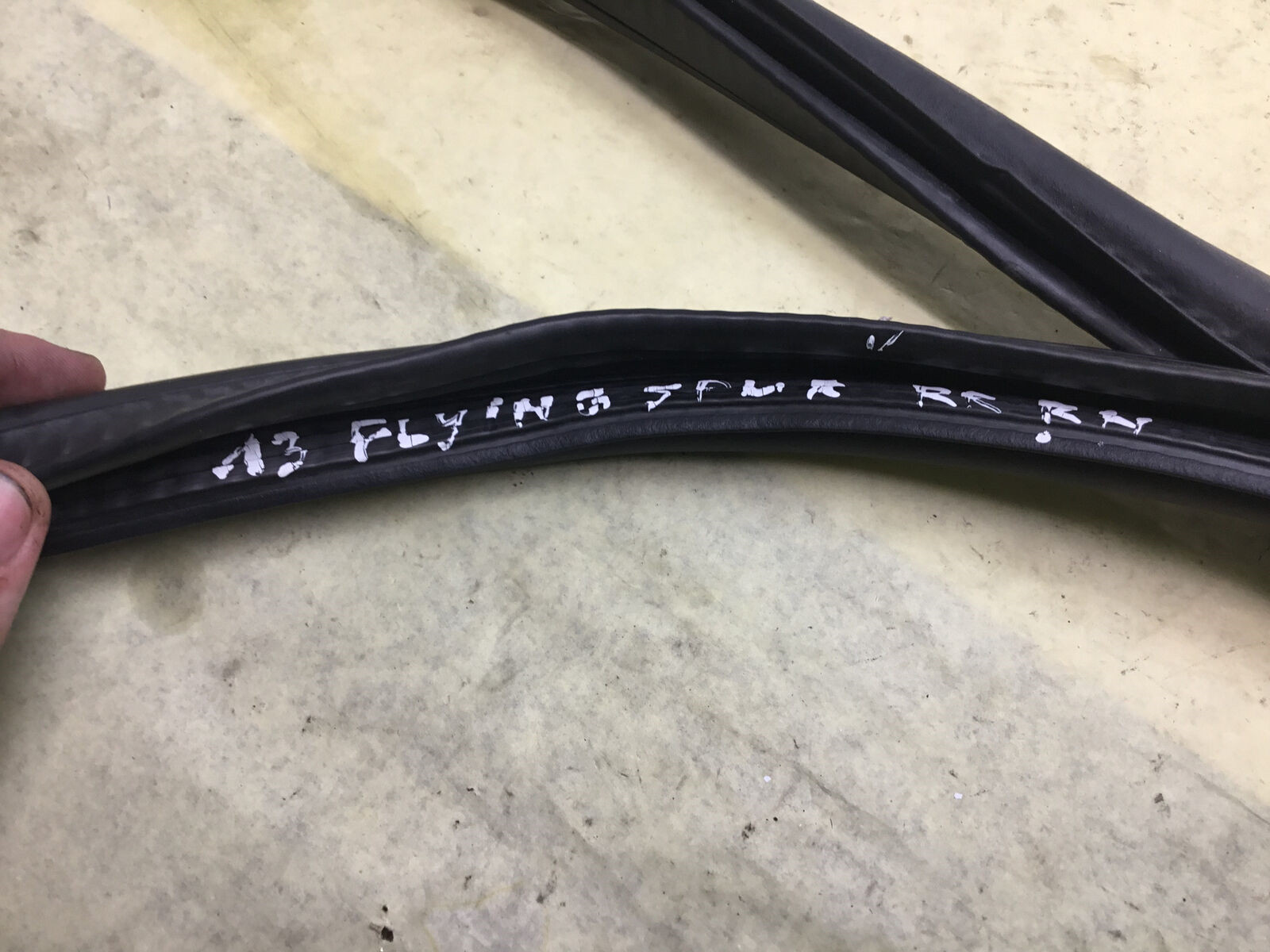 Bentley Flying Spur W12 Rear Right Door Seal Inner Weather Strip 13-18 |:Y
