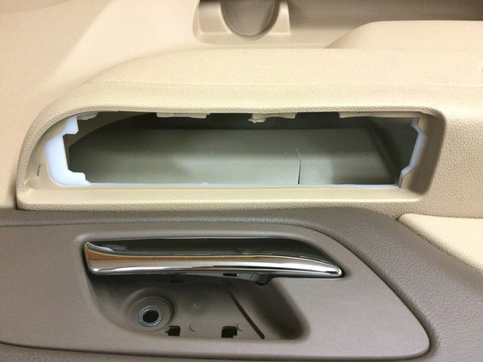 Panel de moldura de puerta interior del conductor delantero izquierdo Chevrolet Tahoe GMC Yukon cachemir OEM Foto 4 de 4