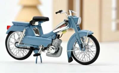 Mobylette MOTOBECANE AV88 de 1976 Bleu Miniature Norev 1/18 Métal