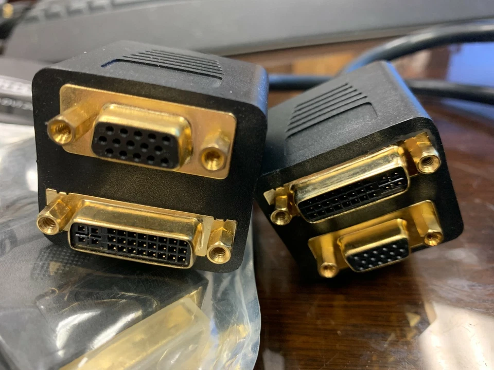 Bytecc BTA-035 DVI-I Female and VGA Female to DVI-I Male Adaptor - Image 3 of 4