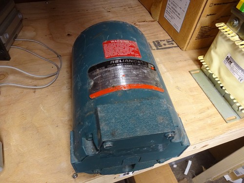 MOTOR A-C RELIANCE P56H130GP-ZI P56H130GP / 208-250V / 1.6A - Imagen 5 de 7