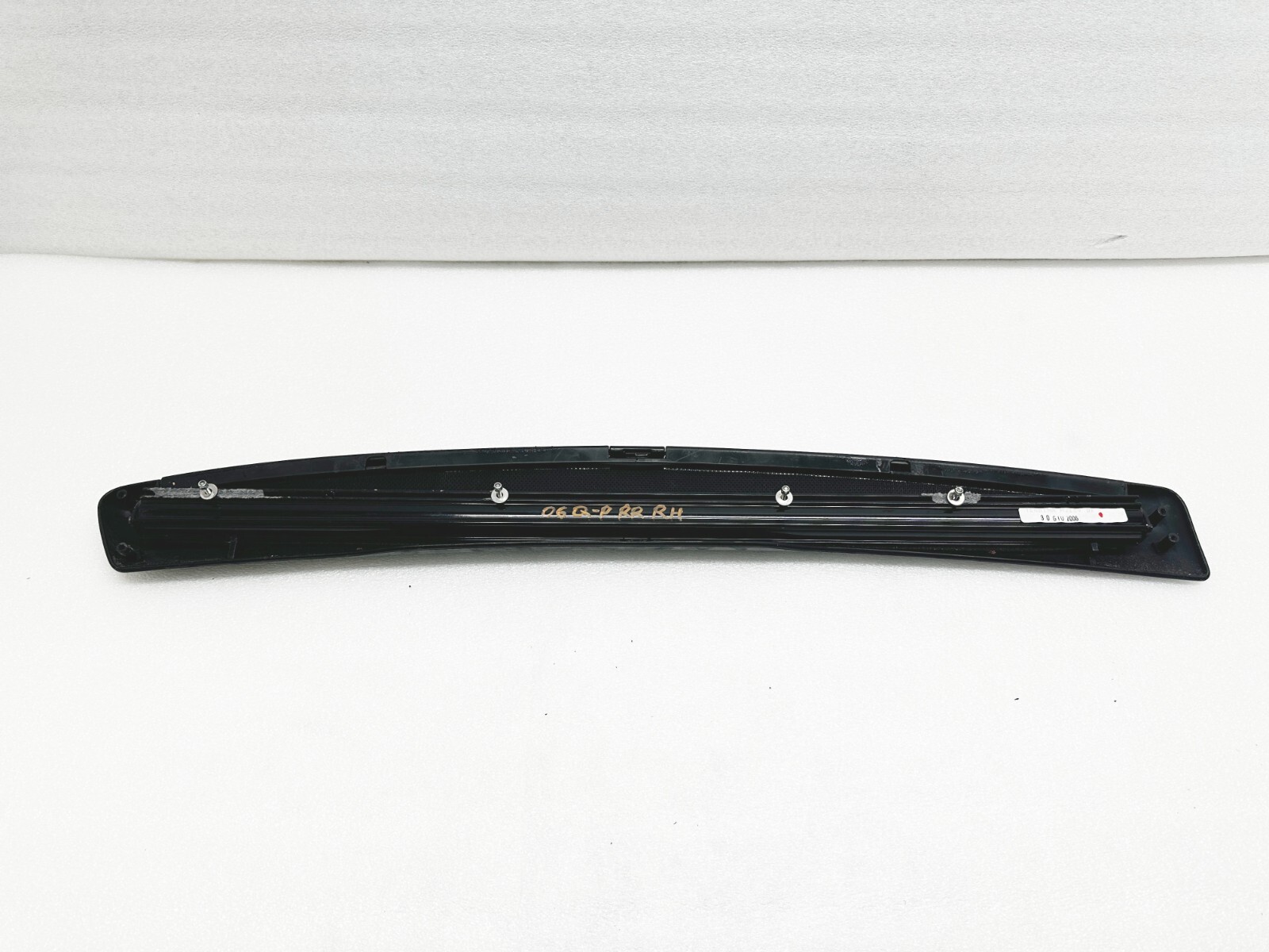 P31104 2003-2012 Maserati Quattroporte M139 Rear Door Window Sunshade Blind RH