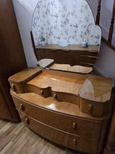 STUNNING VINTAGE ART DECO CIRCA 1930'S OAK & BURR WALNUT DRESSING TABLE + MIRROR