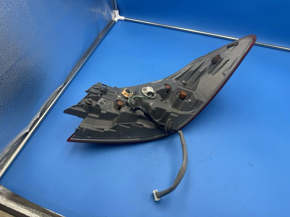 Luz trasera lateral izquierda Infiniti M37 2011-2013 conductor luz trasera led OEM Foto 4 de 4