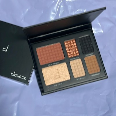 NEW sealed DOUCCE On The Go Face Palette Everyday Vegan Neutrals Cruelty Free