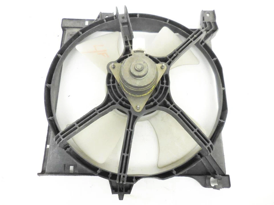 Nissan Sentra 1995-1996 1,6 L CA condensador ventilador de refrigeración motor y cubierta 214834B200 Foto 2 de 4