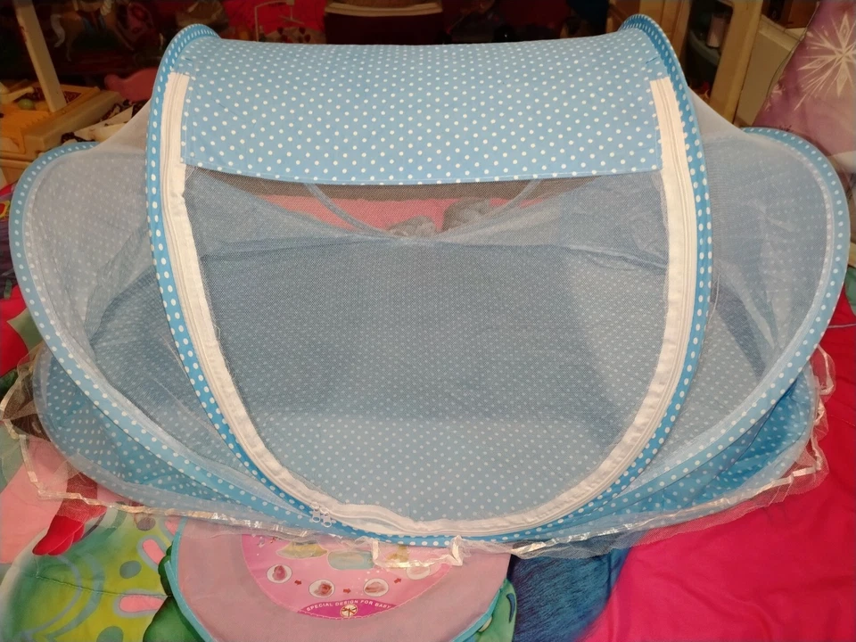 Mosquitera portátil para cama de bebé infantil verano tienda de sombra lunares azules  Foto 4 de 4